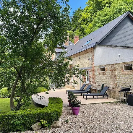 La Cour De Flaubert Tatil Evi Le Héron