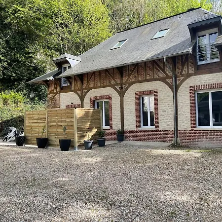 La Cour De Flaubert Tatil Evi